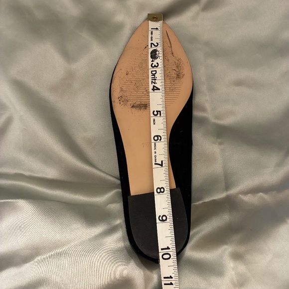 Talbot’s Gently Worn Black Suede Scalloped Edge Flat Size 7W Very Good Condition - Picture 14 of 14